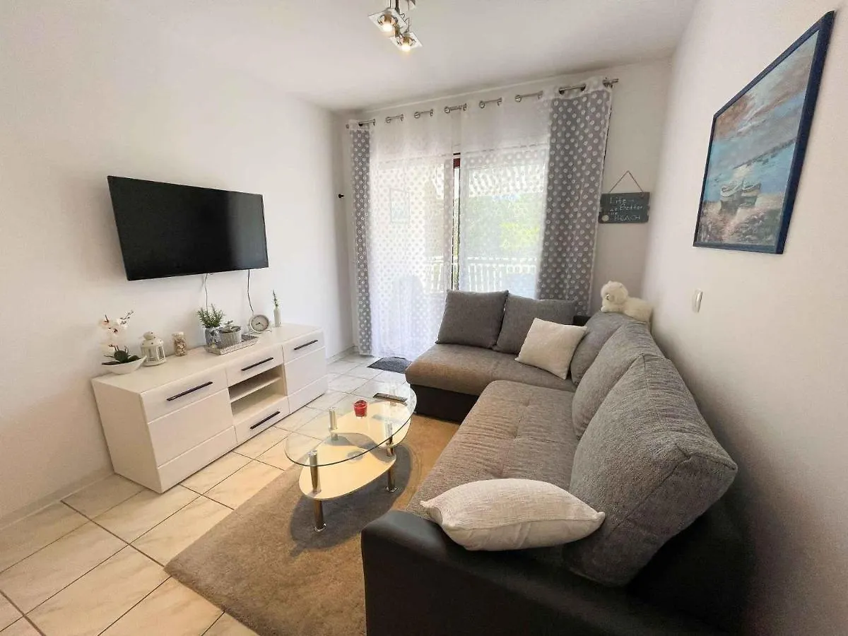Apartments In Jadranovo 42068 Croatia